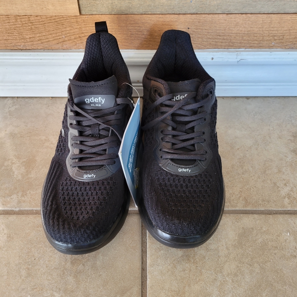 Nwt Gdefy Gravity Defyer xlr8 versocloud sneakers black
